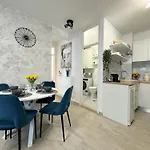 Blue Moon Apartment